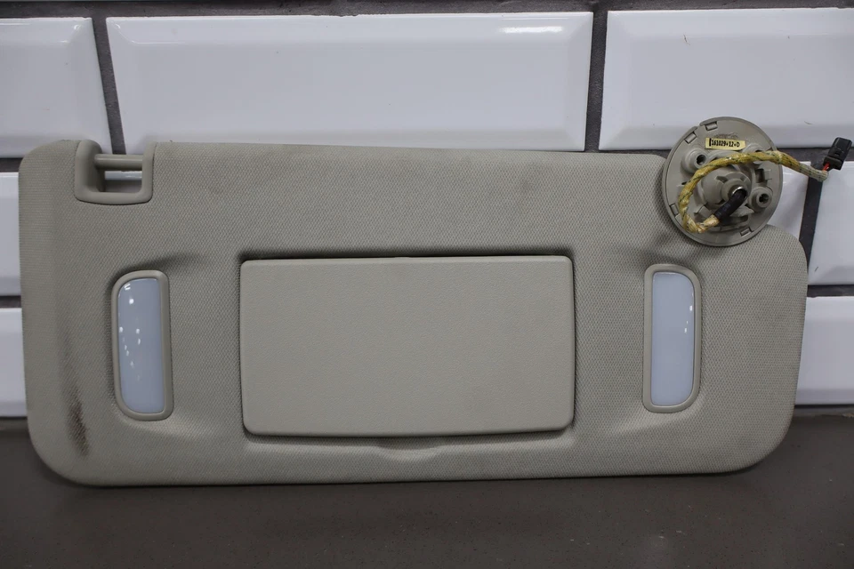 Par de parasoles interiores 17-22 Chevy Colorado OEM izquierda/derecha neutra Foto 3 de 4