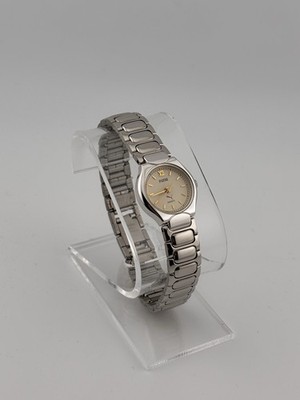 PUMA Damenuhr NOS Quartz 21mm Kal. Y65 Jepic Corp. Edelstahlarmband
