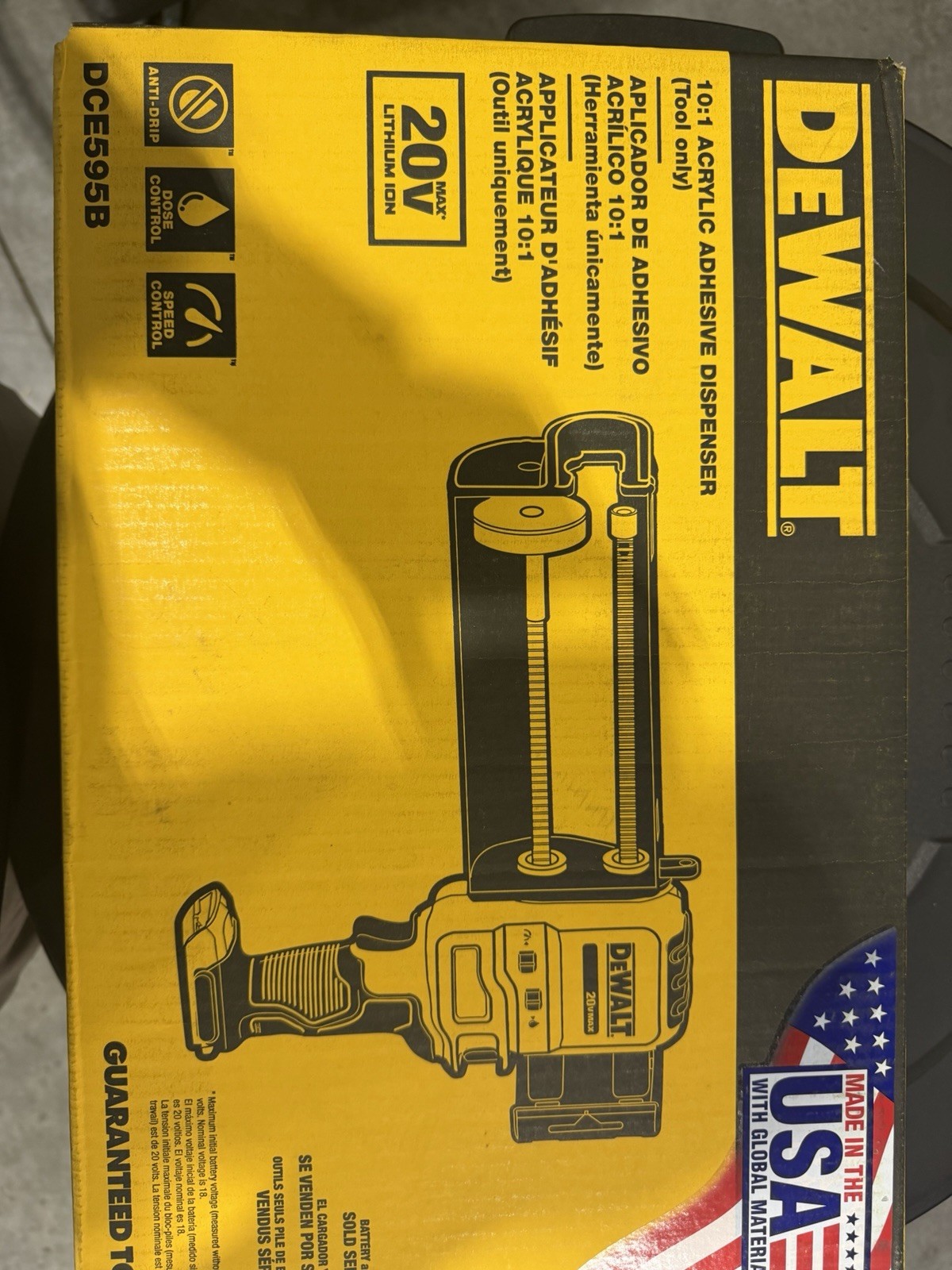 DEWALT DCE595B 20V 28-oz Cordless Acrylic Dispenser Caulk Gun Tool Only