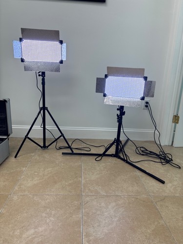 2 LED Video Lights lS photo studio LE500A Photo or video LED Lighting Kit – Set