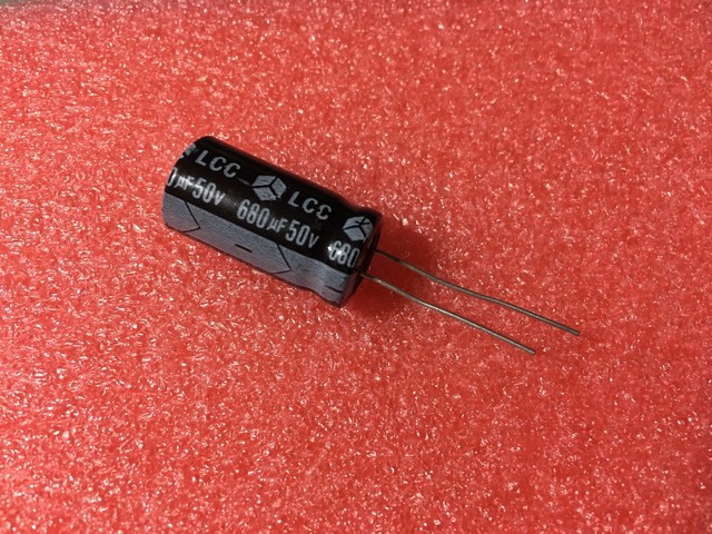 Конденсатор 25v 680mf