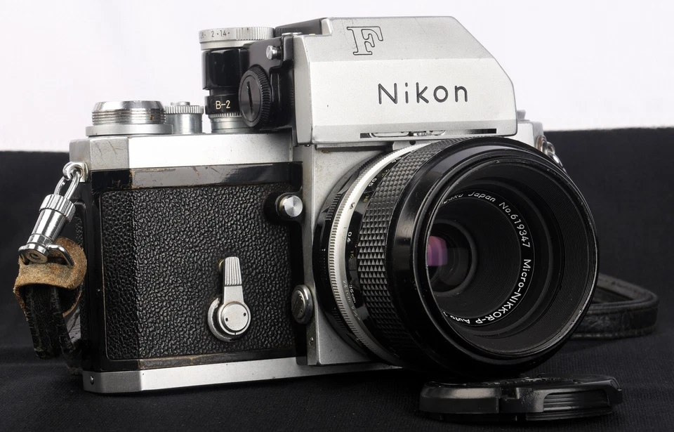 Nikon F 35mm Pro Film SLR c/w Photomic Finder, Nikkor 55/3.5 Macro Lens Kit - Image 3 of 4