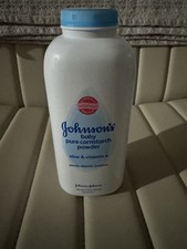 Johnson  s Baby Powder Aloe  Vitamin E 15 oz Pure Cornstarch Vtg