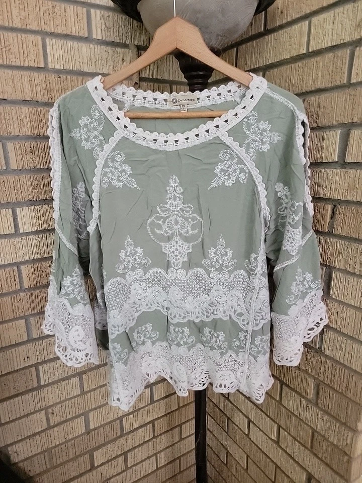 Democracy Boho Blouse 1x Lace Crochet Flowy Peasant Eyelet Cottage Embroidered - Image 1 of 1