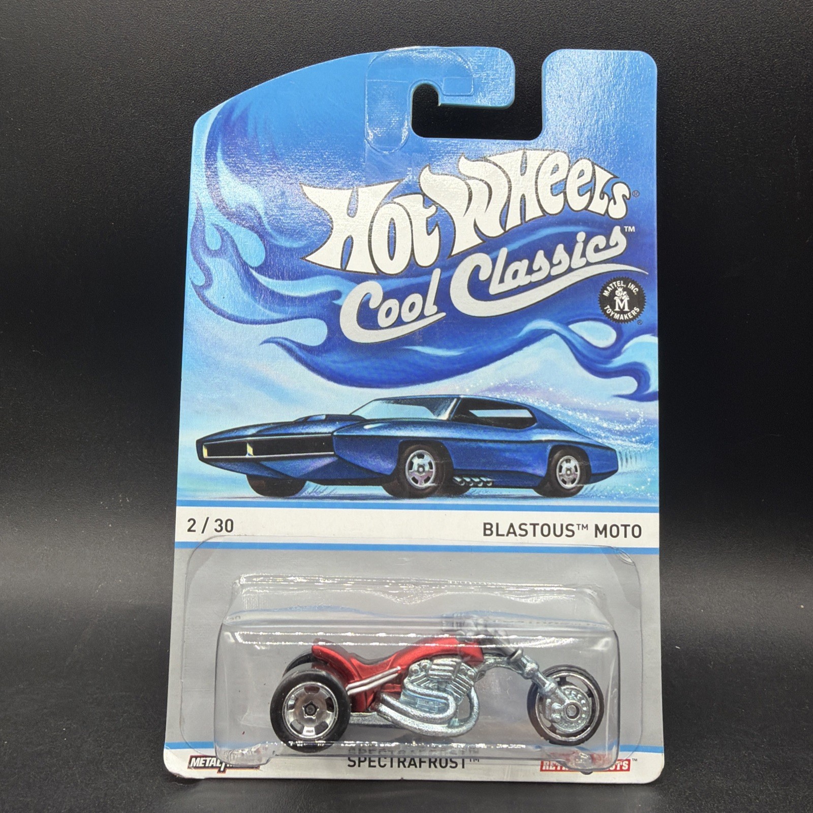 2013 hot wheels COOL CLASSICS RED BLASTOUS MOTO BIKE 2/30 BLUE BACKGROUND VARIAN