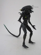 HIYA Toys Exquisite Mini Alien vs. Predator AVP BLOWOUT ALIEN 1:18 Action Figure