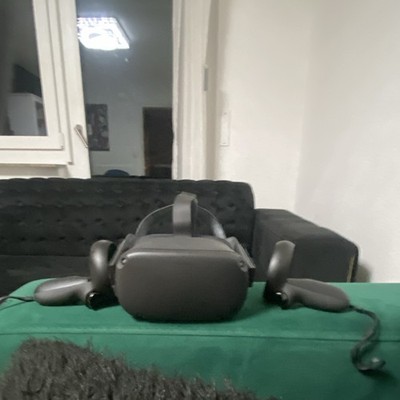 Oculus Quest 1 eigenständiges VR-Headset Grau inkl. Controller, Kunststoff