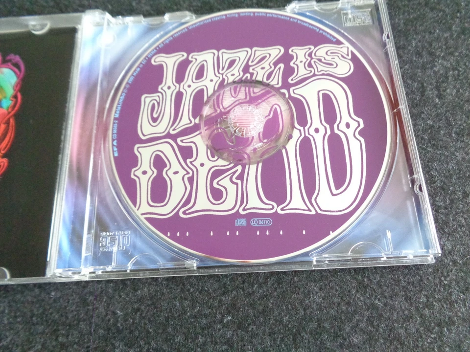 CD: JAZZ IS DEAD - BLUE LIGHT RAIN / Grateful Dead Tribute, Jam & Jazz Rock 2002 - Bild 4 von 4