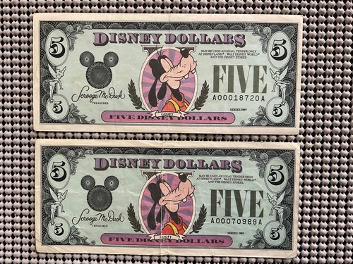 Disney Dollars 1989 Goofy Set of (2) - Early Serial Numbers