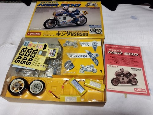 Kyosho 1/8 Electric RC Motorcycle Yamaha YZR500 GP Racer Unassembled kit - Picture 4 of 9