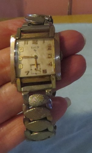 VINTAGE ELGIN WRISTWATCH 10K RGP BEZEL 17 JEWEL WORKING CONDITION