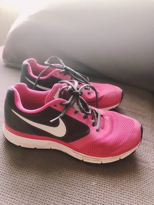 size 5 nike trainers