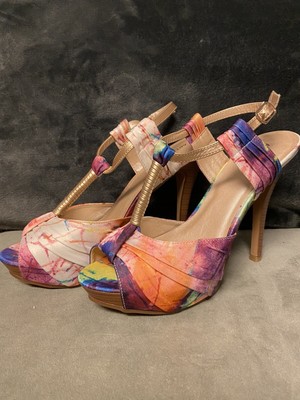 size 9 platform heels