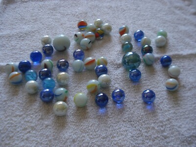 Lot of 50 Vintage Marbles Various Colors, Sizes, with Knitted Pouch