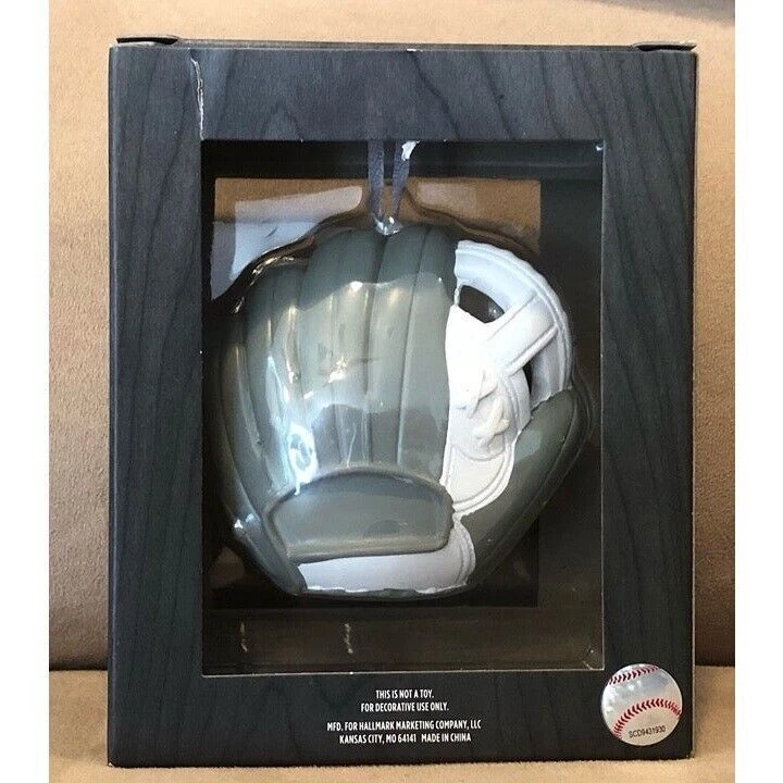 Hallmark New York Yankees Christmas Tree Ornament MLB Baseball Glove Logo - Image 4 of 4