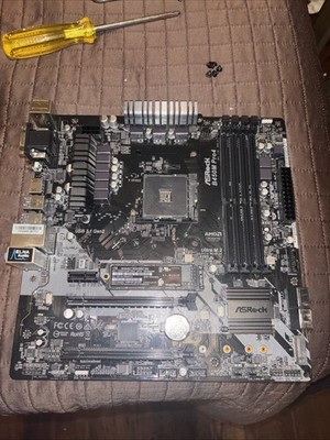 ASRock B450M Pro4 R2.0 AM4 Socket AMD B450, DDR4, SATA3, USB3.2, M.2