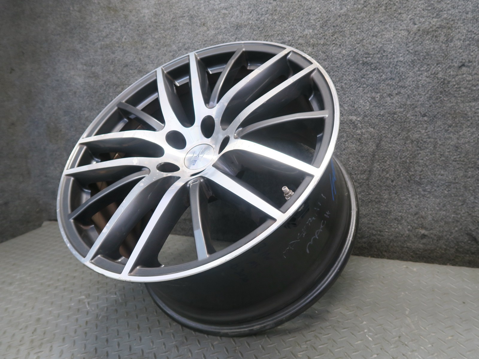 Maserati Ghibli 2014-2020 Rear Wheel P/N 670016855