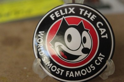 FELIX THE CAT WORLD'S MOST FAMOUS CAT BUTTON