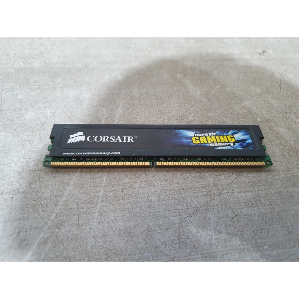 Corsair CGM2X1G800 Gaming Memory Module 1GB PC2-6400 DDR3 SDRAM 240-Pin 800MHz - Image 4 of 4