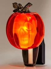 Bath & Body Works PUMPKIN SKULL Nightlight Wallflowers Fragrance Plug NWT