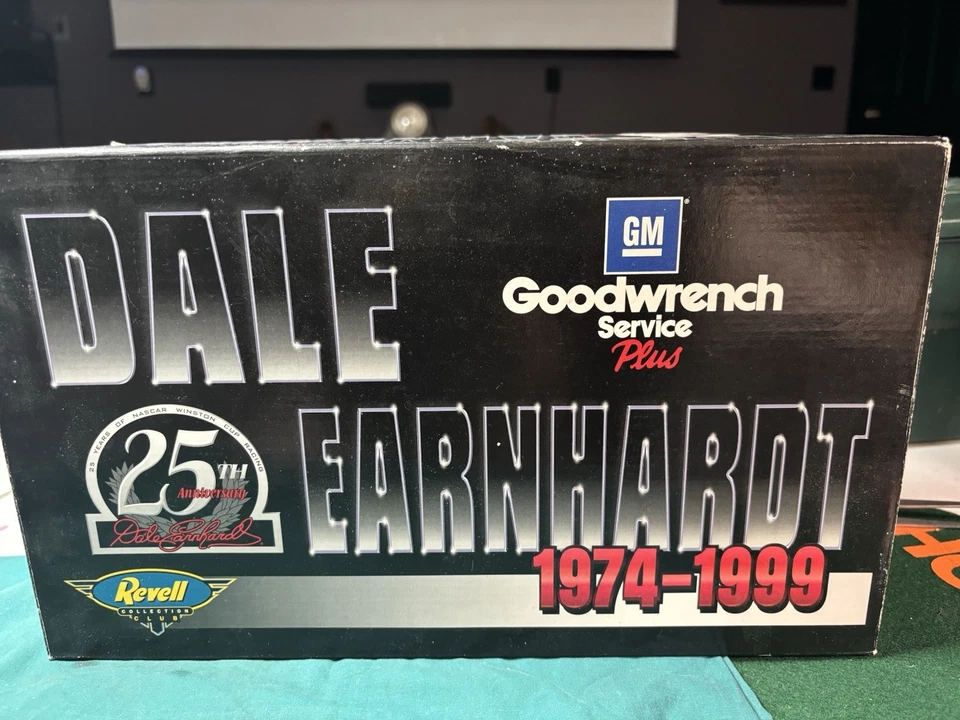 Revell NASCAR Dale Earnhardt GM Goodwrench escala 1:18 diecast Monte Carlo 25th Foto 4 de 4