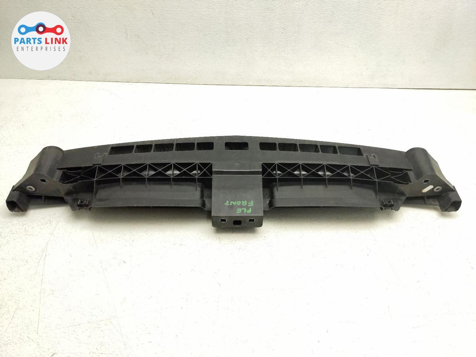 2016-20 BENTLEY BENTAYGA FRONT AIR INTAKE DUCT RADIATOR SUPPORT TUBE PIPE 4.0L