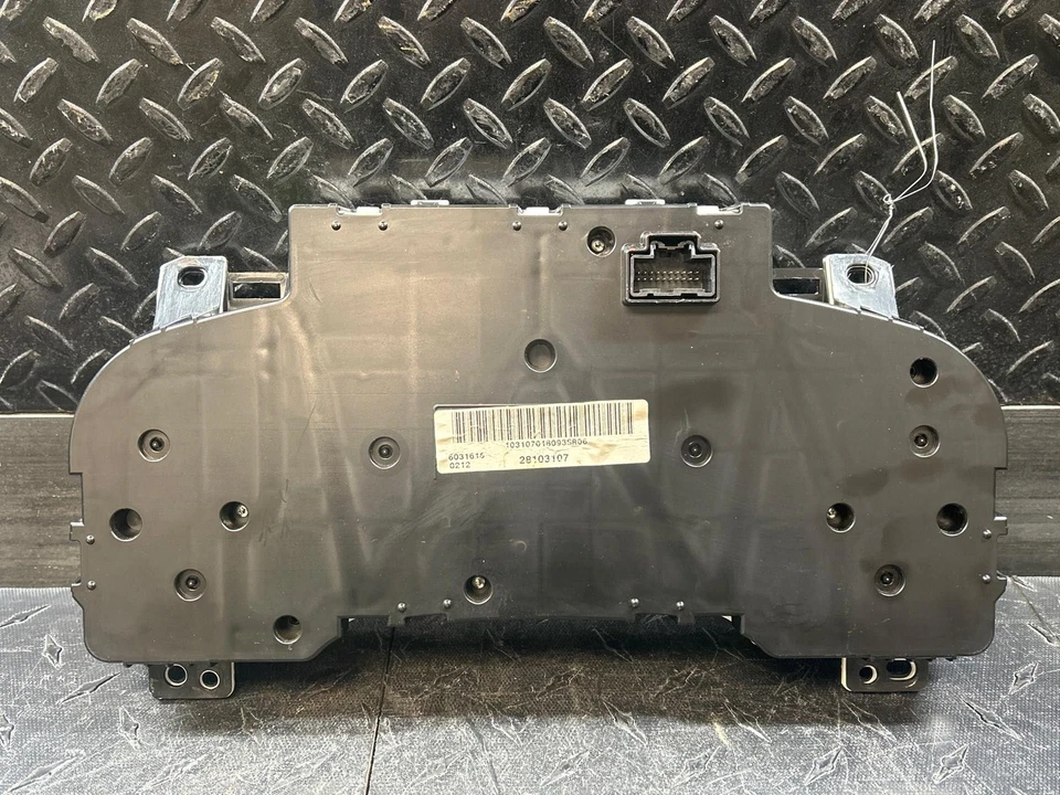 07-09 Velocímetro AVALANCHE1500 25861675 EE. UU. sin paquete todoterreno LENTE ASTILLADA Foto 4 de 4