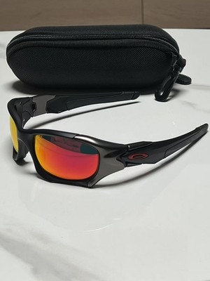 Oakley Pit Boss 2 Sunglasses Gorpcore OO9137-01 Black Gun Metal