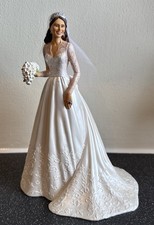 Hamilton Collection Catherine The Royal Bride Kate Middleton Figurine #7532A