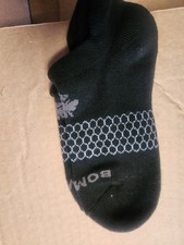 2 PAIR NEW -M- BLACK BOMBAS BEE HONEYCOMB UNISEX YOUTH ANKLE SOCKS