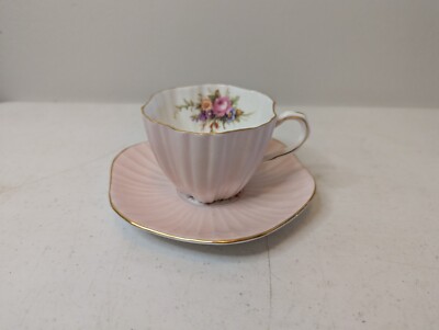Foley Bone China Footed Teacup & Saucer EB 1948-63 Pink Scalloped Made England