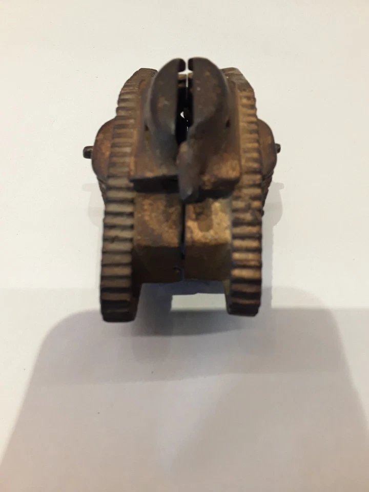 Banco tanque 1918 Foto 4 de 4