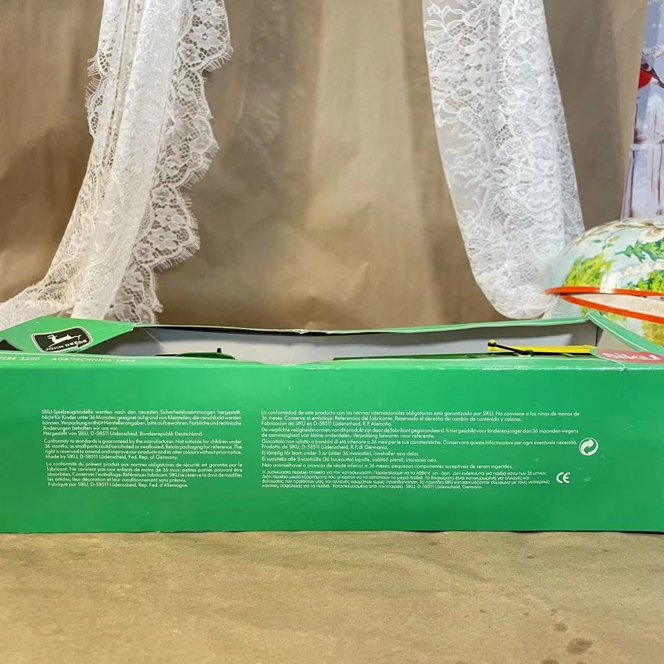 Siku Agritechnica 1995 JOHN DEERE 3300 MINT IN BOX 13" - Image 4 of 4