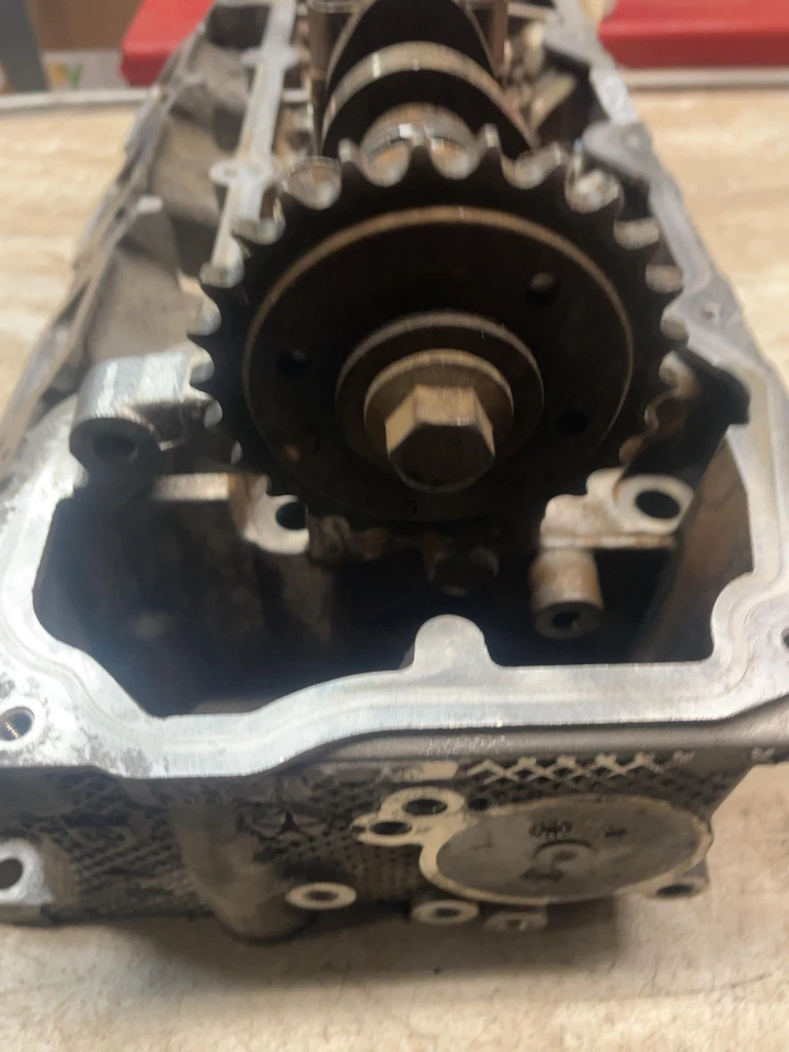 2005-2006 DAKOTA DURANGO RAM 1500 LIBERTY LEFT SIDE ENGINE CYLINDER HEAD 3.7L - Image 3 of 4
