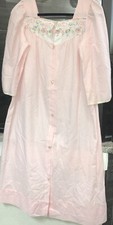 Vintage Sears womens pink robe, Embroidered, Medium