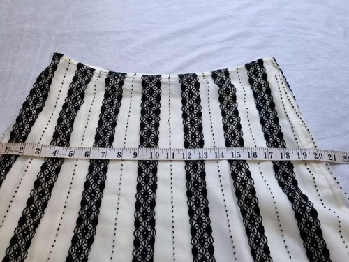 Coast Stunning Cream& Black Satin &lace Skirt Uk14 Scalloped Hem. Formal Event - Picture 4 of 9
