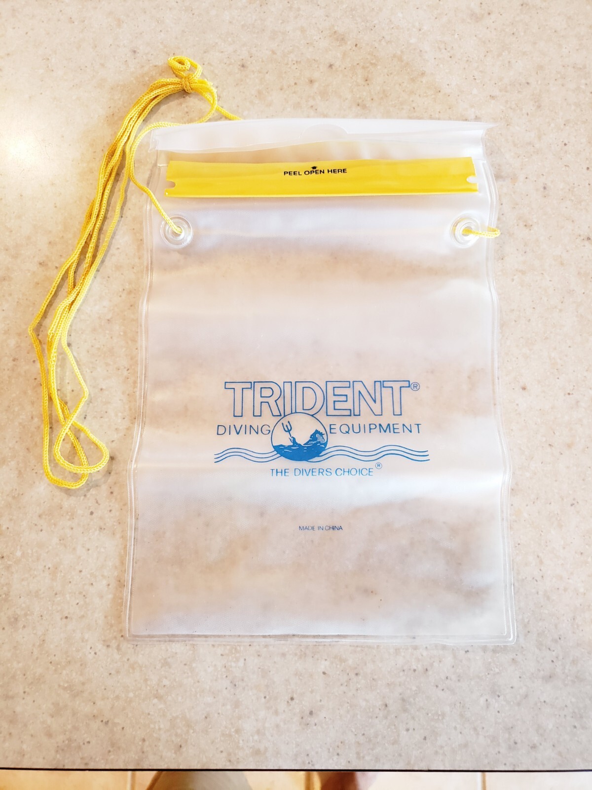 Trident Dry Bag Scuba Snorkeling Kayaking Boating Camping 10 1/2"x7" Fold Over 