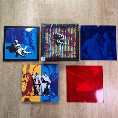 Guns N' Roses Use Your Illusion Super Deluxe 8 Disc CD Blu Ray Box Set Book Art