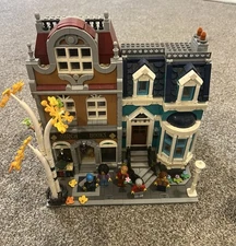 Lego Creator Expert Bookshop 10270 Used