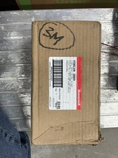 Honeywell V5011N 2089 (V5011N 2089) 1-1/2" NPT Bronze Globe Valve, 2-Way