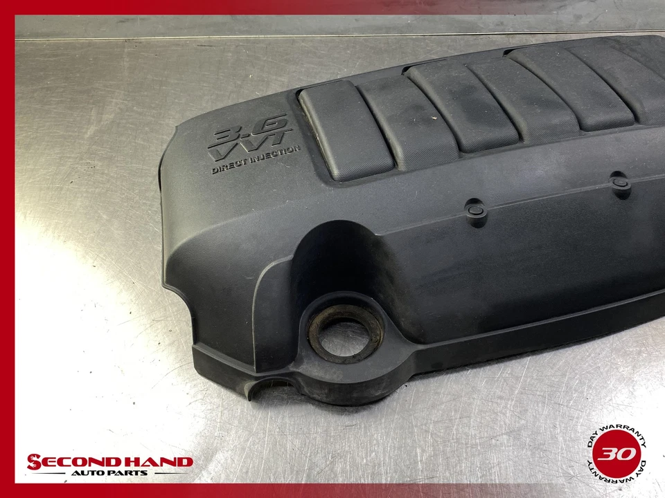 Buick Enclave 2009-2011 3,6 L cubierta del motor 12629963 OEM Foto 2 de 4