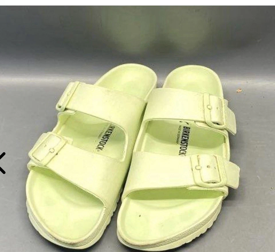 Зеленые резиновые сандалии Birkenstock немецкого производства размер 41 размер M8/L10 - Изображение 2 из 4