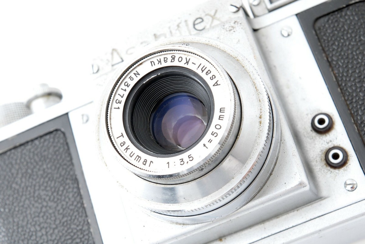 Asahiflex 35mm Film Camera Asahi-Kogaku Takumar 50mm f/3.5 Asahiflex 35mm Film Camera Asahi-Kogaku Takumar 50mm f/3.5
