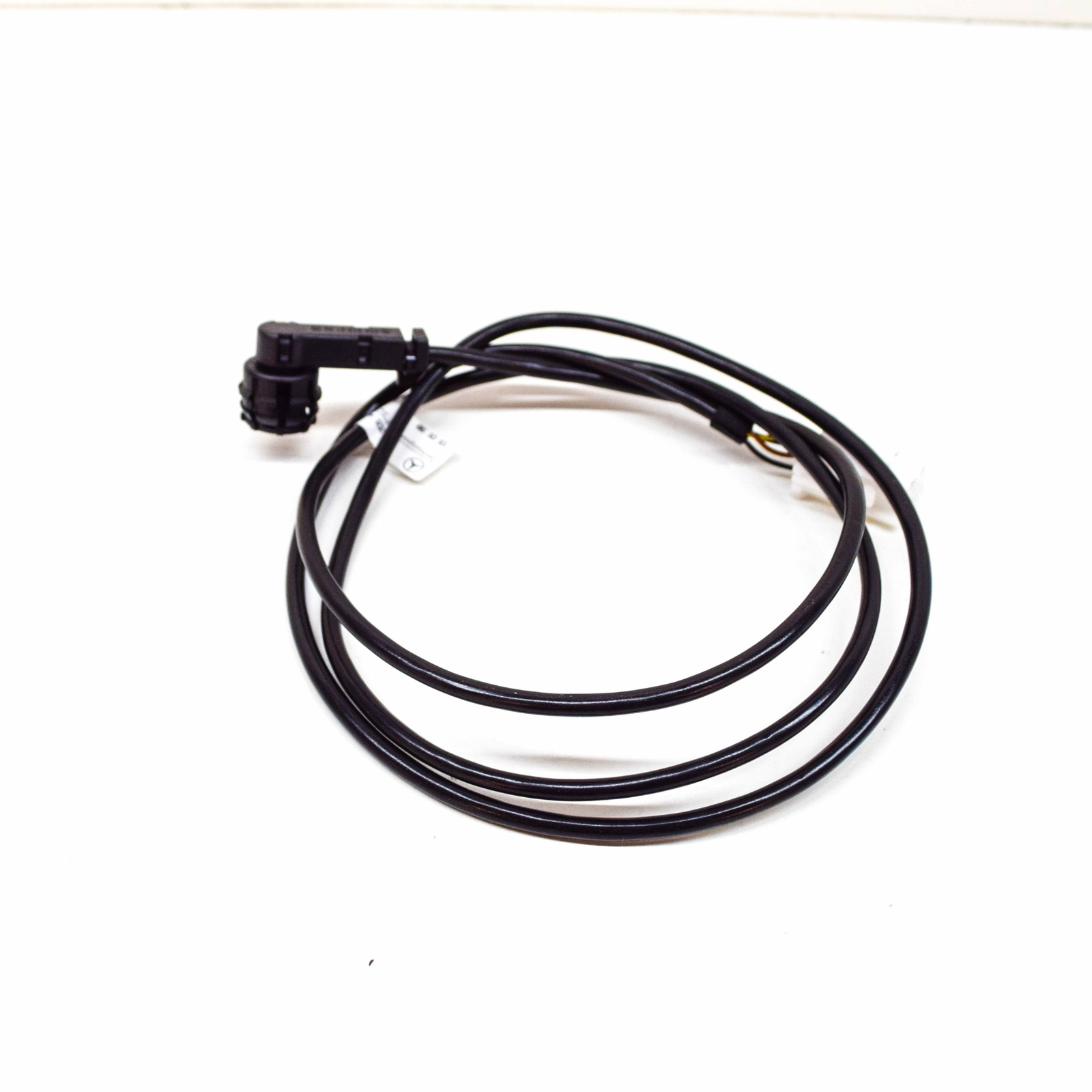 Neu MERCEDES-BENZ C W203 Aux Jack Kabelbaum A210440500564 Original