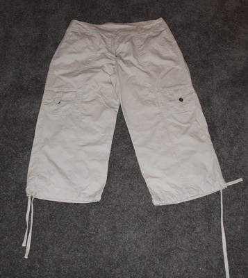 beige cotton cropped cargo pants 