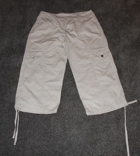 beige cotton cropped cargo pants 