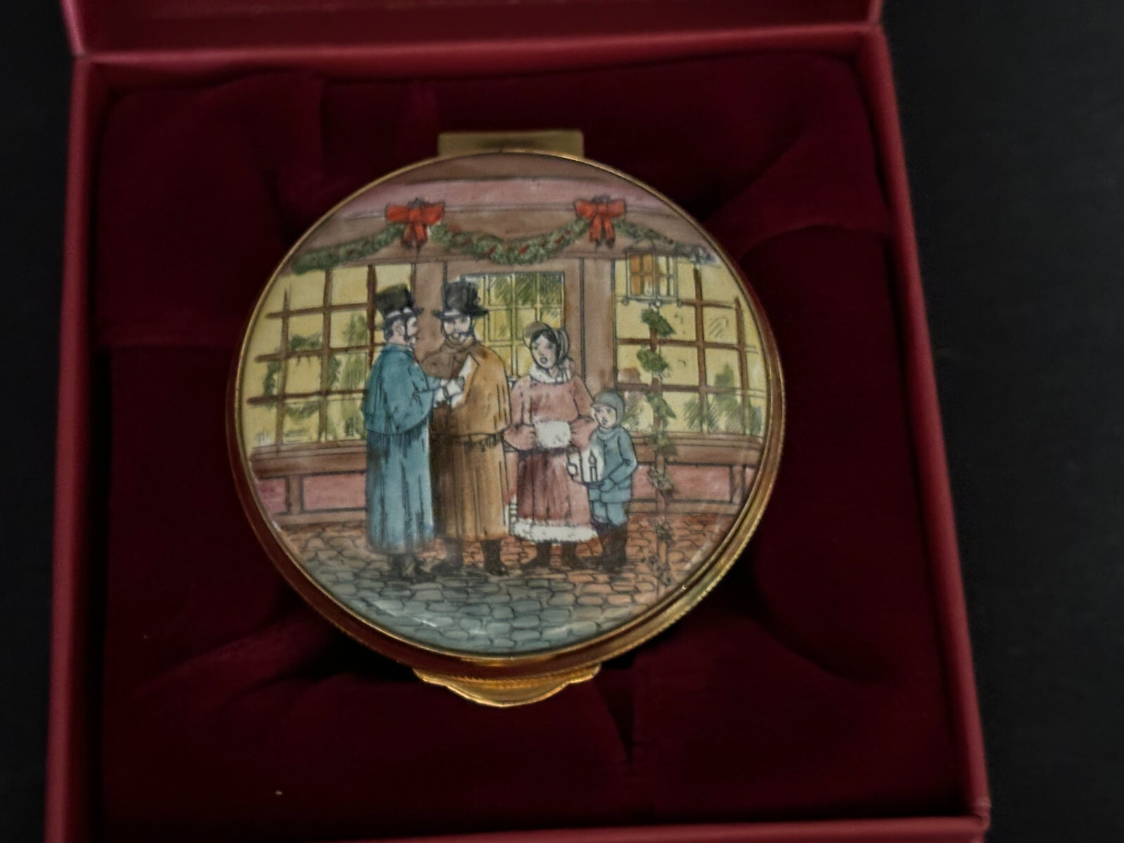 Staffordshire Enamel Trinket Box 