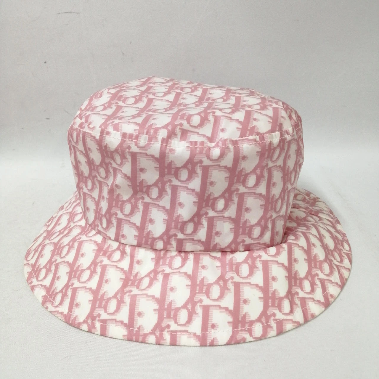 Chapeau seau Christian Dior trotteur rose taille 57 nylon polyestar LGG04005 I8