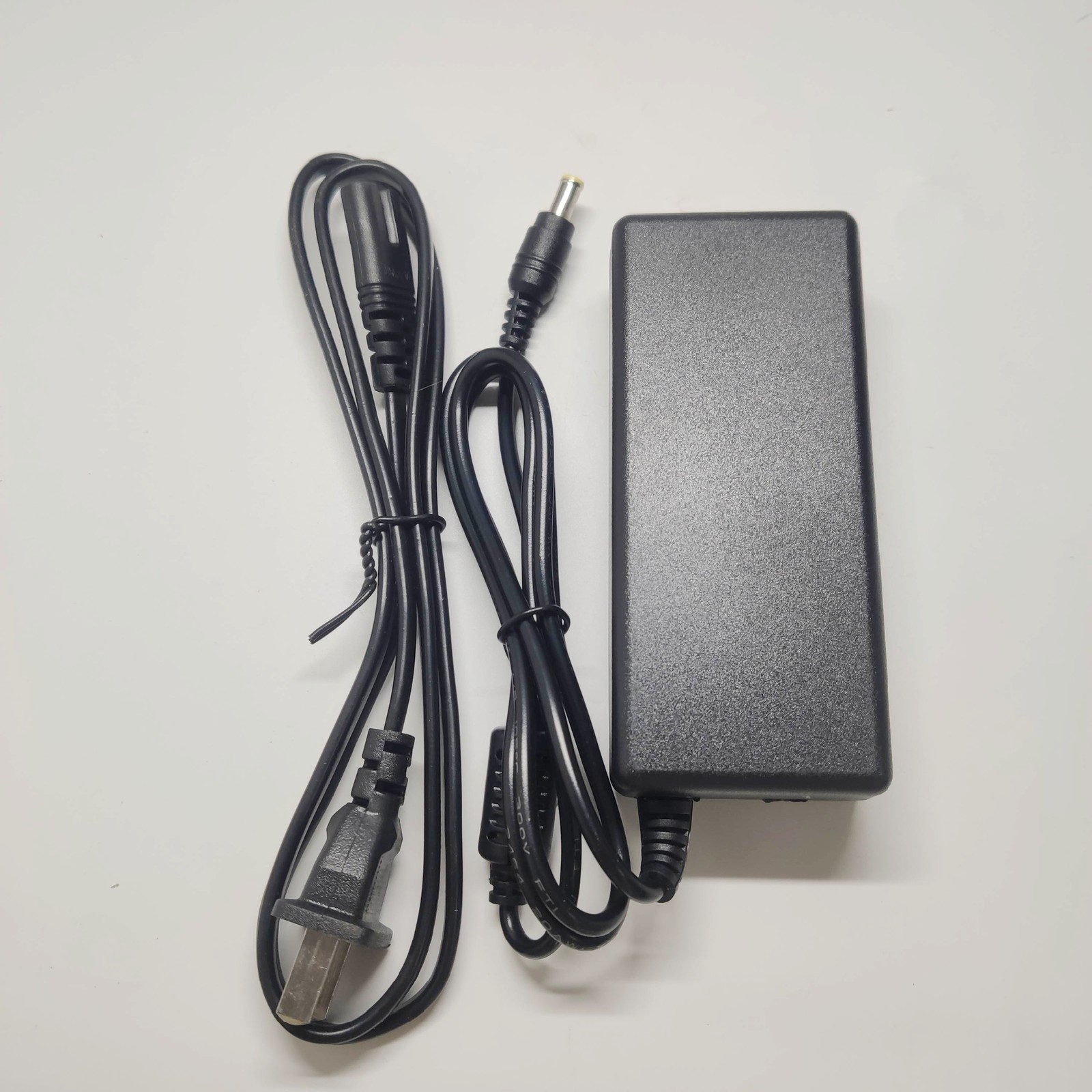 Adaptateur Secteur 12V Pour Contrôleurs Pioneer DJ DDJ-1000, XDJ-800 - Occasion