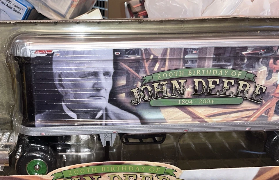 ERTL  John Deere 200th Birthday 1954 GMC Truck Great Dane Trailer 1/25 - Image 3 of 4